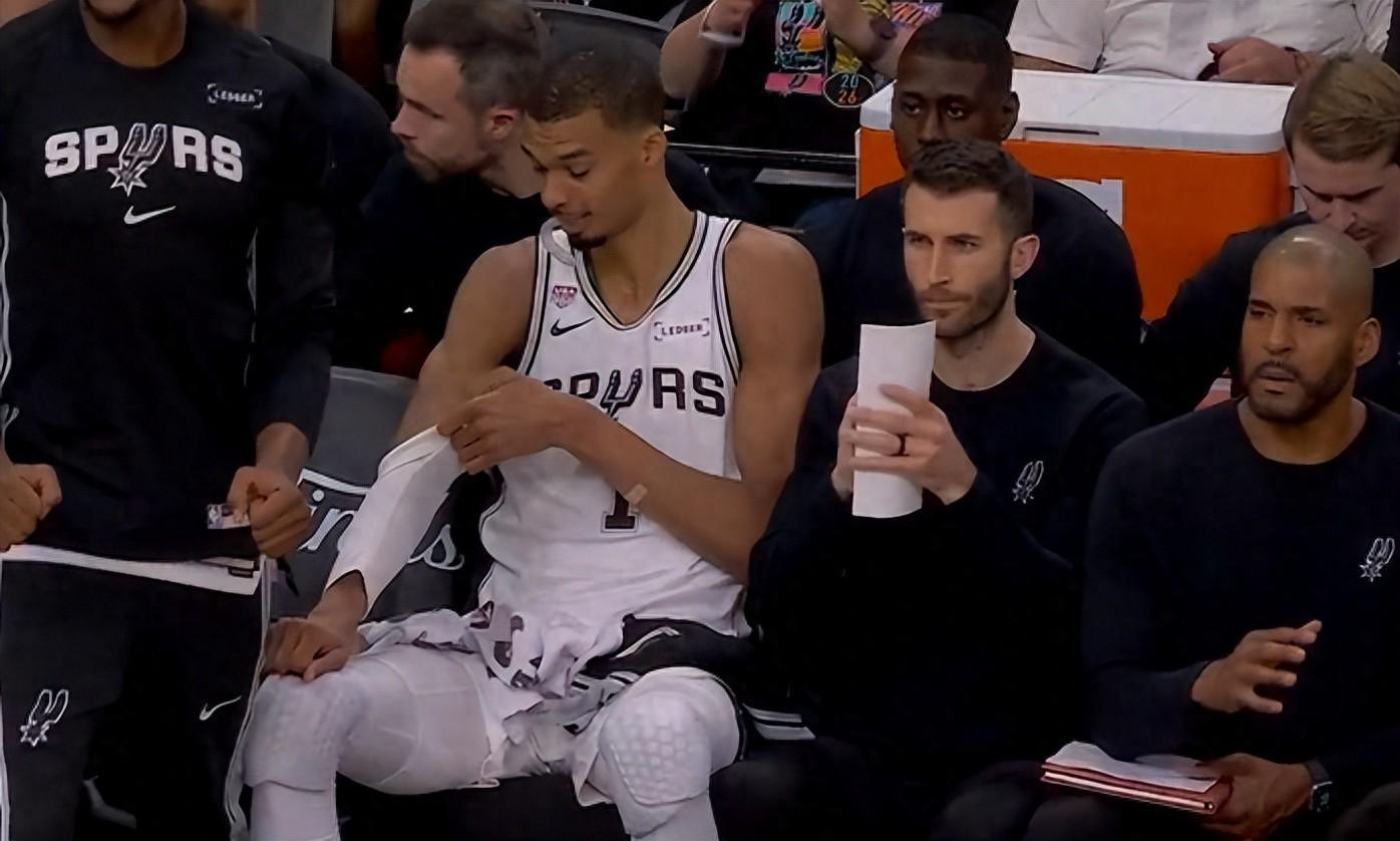 开云体育下载网址-NBA总决赛G2：福克斯反弹，唐斯压制文班，托尼兄弟助力马刺